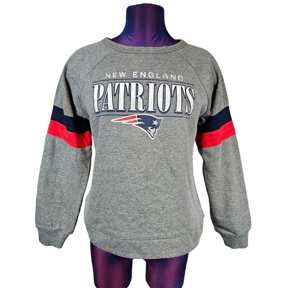 NWT NFL New England Patriots Crew Neck Raglan Sleeve Sweatshirt Size Small Women - Picture 9 of 9